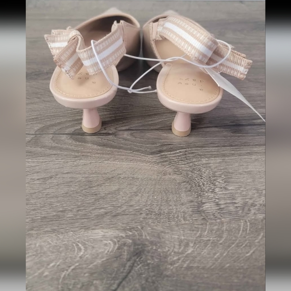 Women's slingback kitten heels Size 8 NWT - Picture 4 of 6